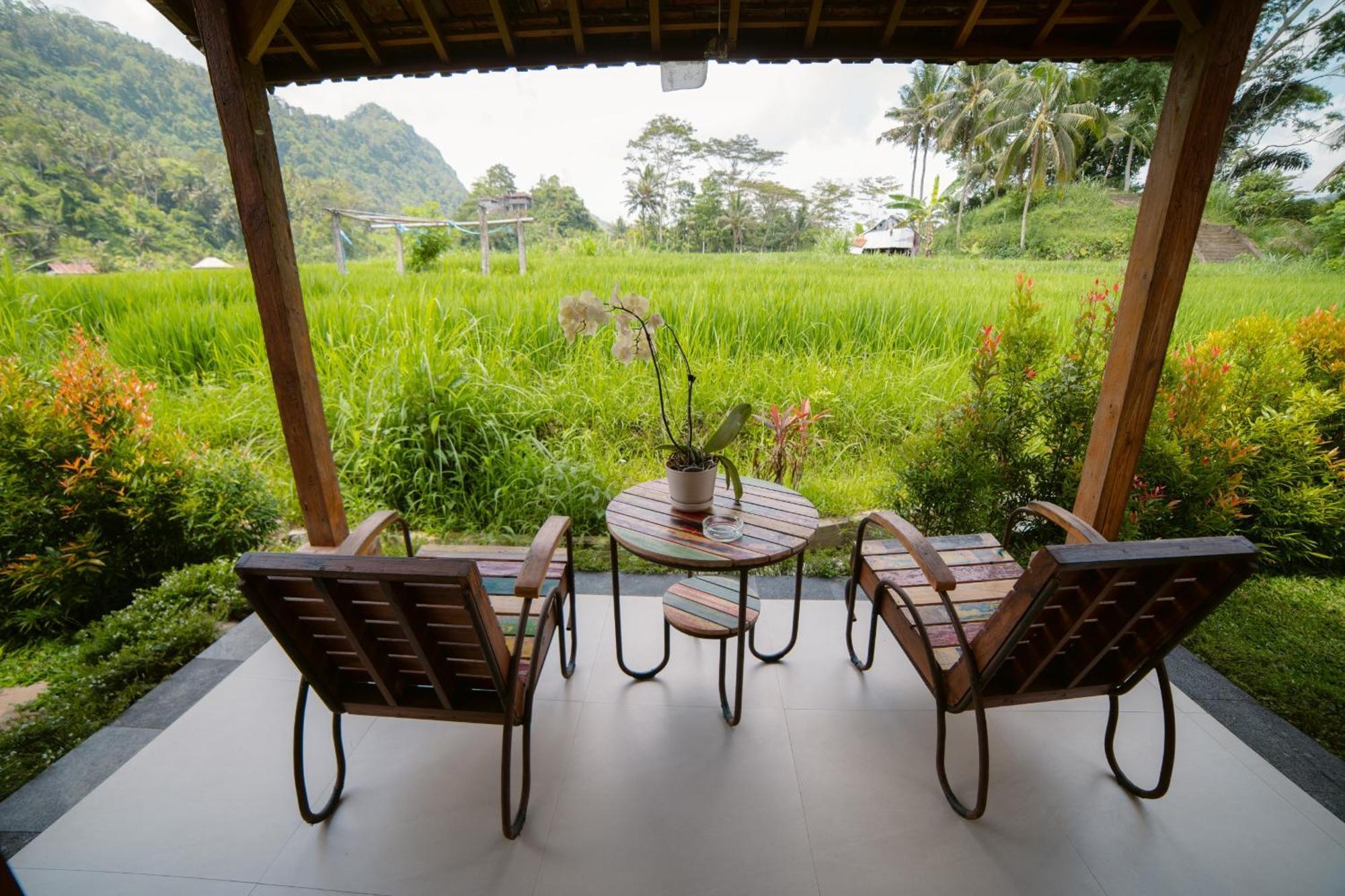 Kubu Sakian Villa And Restaurant Sidemen Silebeng ภายนอก รูปภาพ
