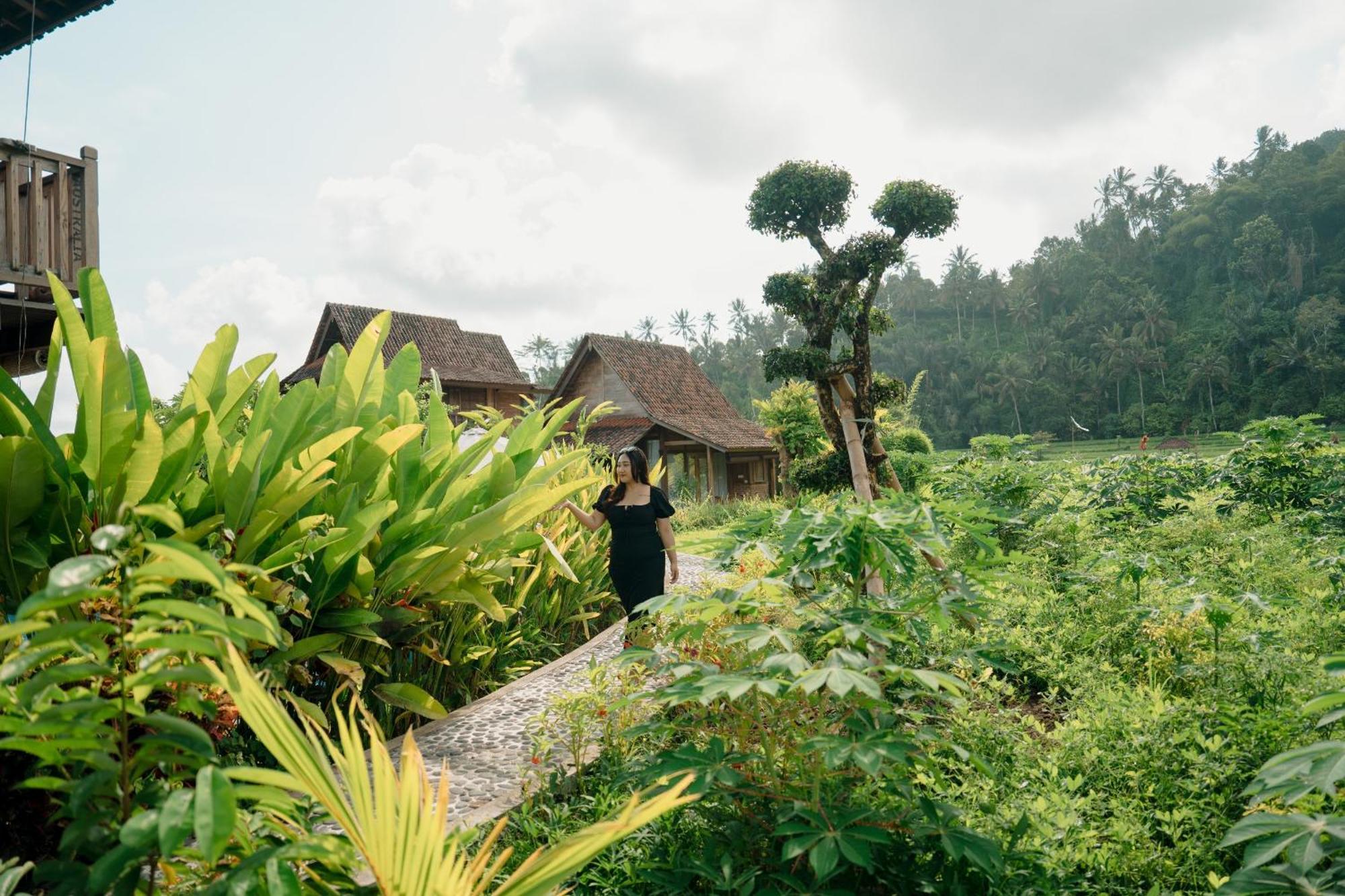 Kubu Sakian Villa And Restaurant Sidemen Silebeng ภายนอก รูปภาพ