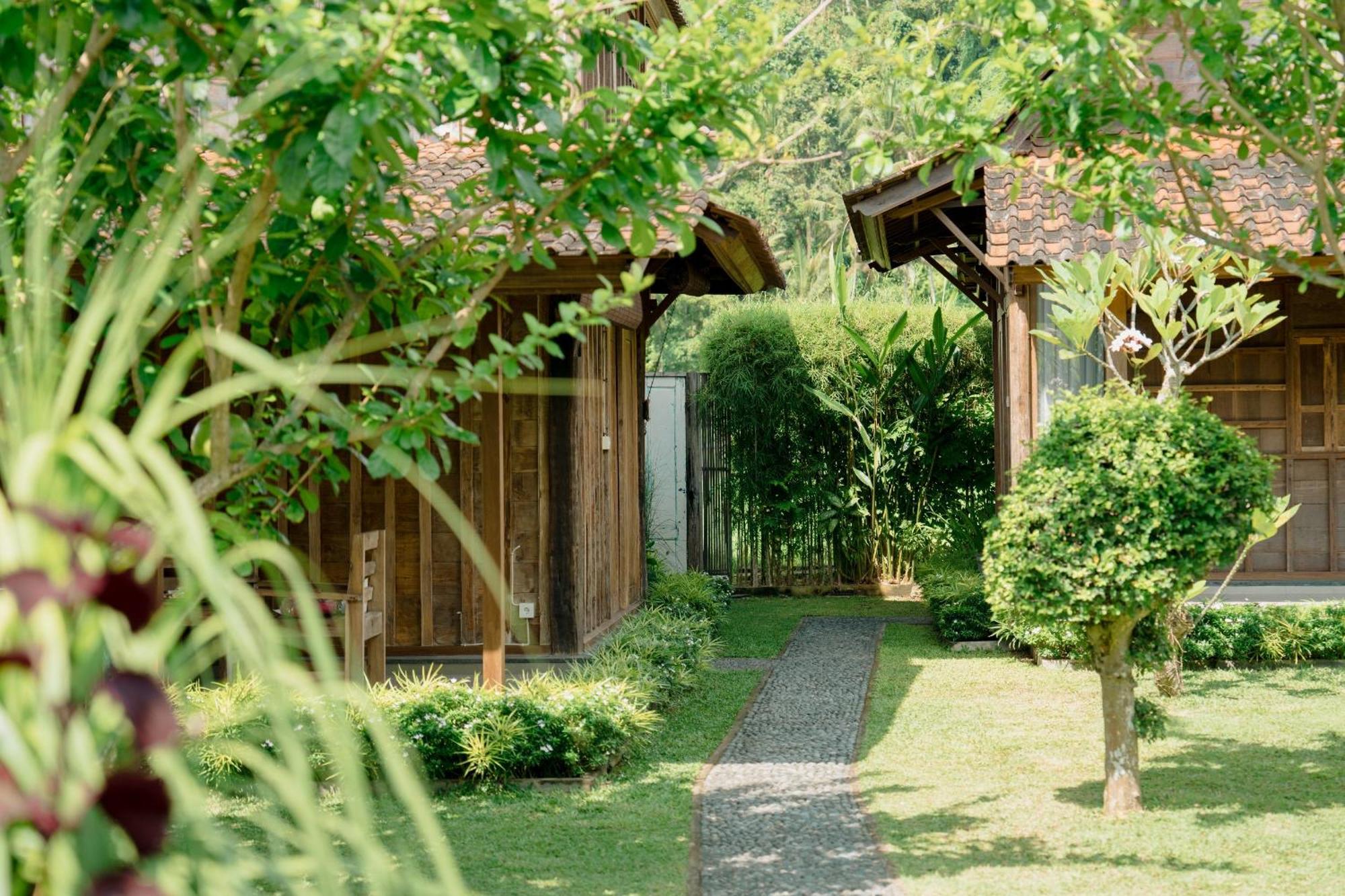 Kubu Sakian Villa And Restaurant Sidemen Silebeng ภายนอก รูปภาพ